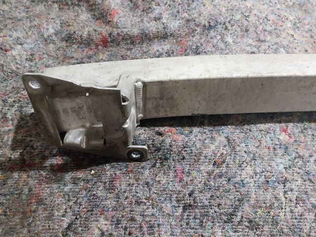 bontott AUDI A3 Hátsó Lökhárító Merevítő (Fém)