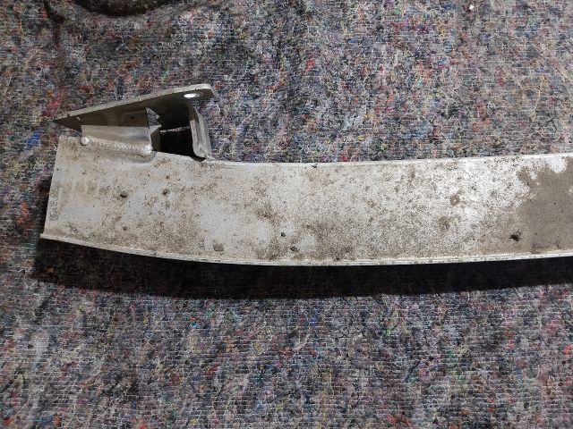 bontott AUDI A3 Hátsó Lökhárító Merevítő (Fém)