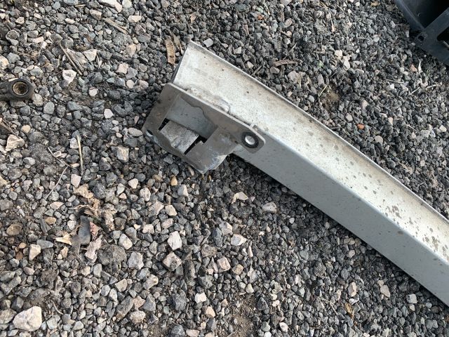 bontott AUDI A3 Hátsó Lökhárító Merevítő (Fém)