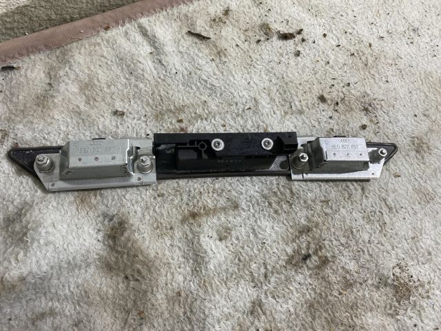 bontott AUDI A3 Hátsó Rendszámtábla Világítás