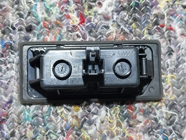 bontott AUDI A3 Hátsó Rendszámtábla Világítás