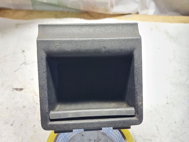 bontott AUDI A3 Hátsó Tároló Rekesz