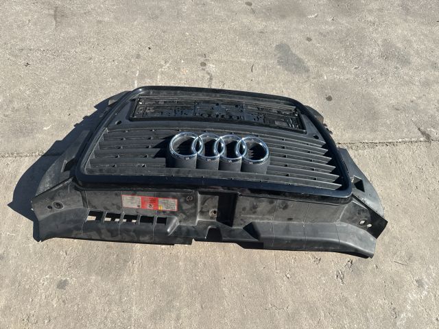 bontott AUDI A3 Hűtőrács