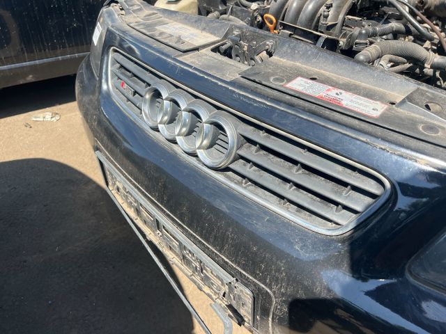 bontott AUDI A3 Hűtőrács