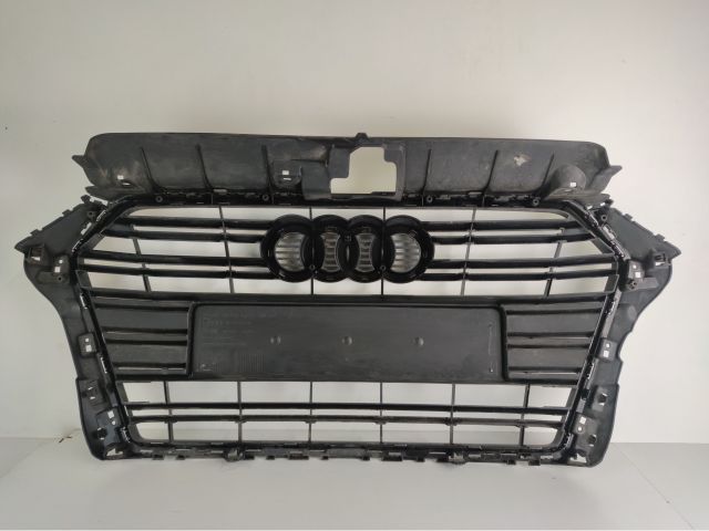 bontott AUDI A3 Hűtőrács