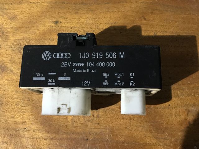 bontott AUDI A3 Hűtőventilátor Relé