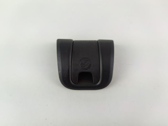 bontott AUDI A3 Isofix Rögzítő Burkolat