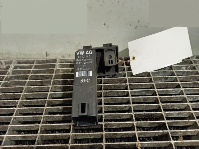 bontott AUDI A3 Izzító Relé