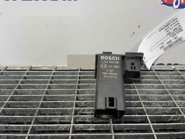 bontott AUDI A3 Izzító Relé
