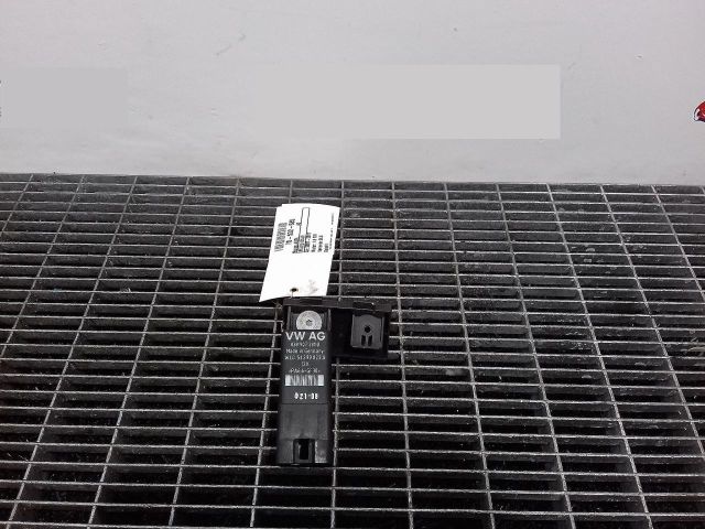 bontott AUDI A3 Izzító Relé