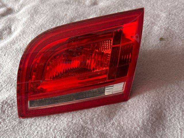 bontott AUDI A3 Jobb Belső Hátsó Lámpa