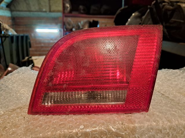 bontott AUDI A3 Jobb Belső Hátsó Lámpa