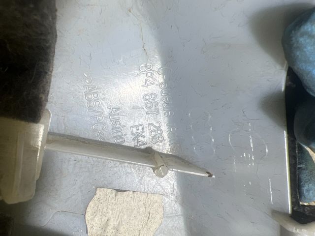 bontott AUDI A3 Jobb C Oszlop Burkolat