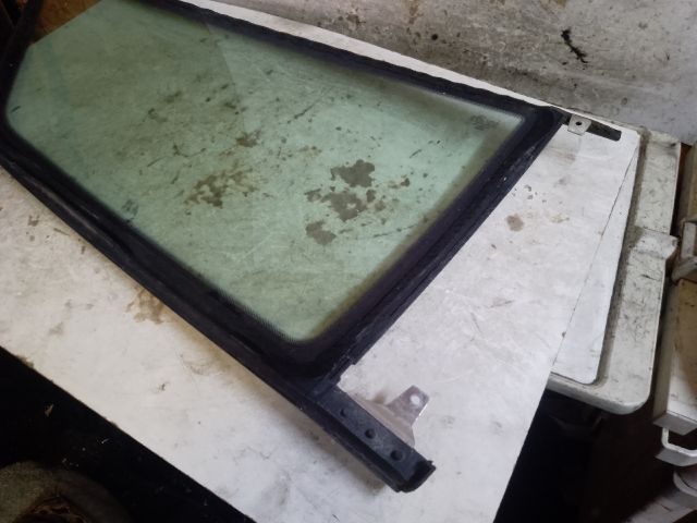 bontott AUDI A3 Jobb C Oszlop Oldalablak Üveg