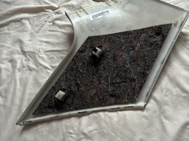 bontott AUDI A3 Jobb D Oszlop Burkolat