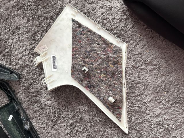 bontott AUDI A3 Jobb D Oszlop Burkolat