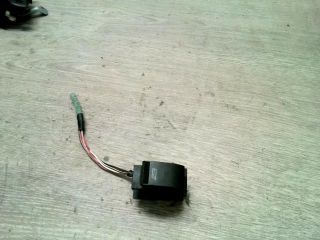 bontott AUDI A3 Jobb első Ablakemelő Kapcsoló