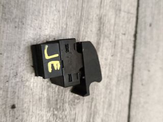 bontott AUDI A3 Jobb első Ablakemelő Kapcsoló