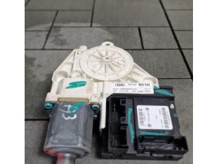 bontott AUDI A3 Jobb első Ablakemelő Motor