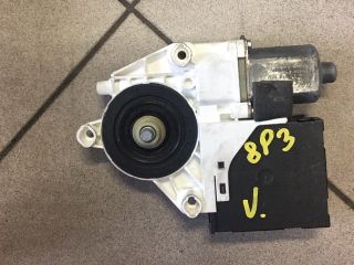 bontott AUDI A3 Jobb első Ablakemelő Motor