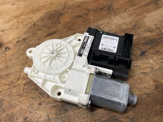 bontott AUDI A3 Jobb első Ablakemelő Motor