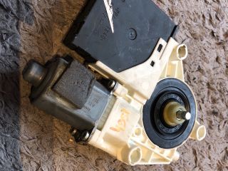 bontott AUDI A3 Jobb első Ablakemelő Motor