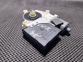 bontott AUDI A3 Jobb első Ablakemelő Motor