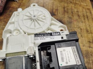 bontott AUDI A3 Jobb első Ablakemelő Motor