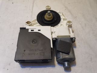 bontott AUDI A3 Jobb első Ablakemelő Motor