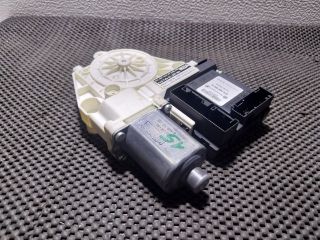 bontott AUDI A3 Jobb első Ablakemelő Motor