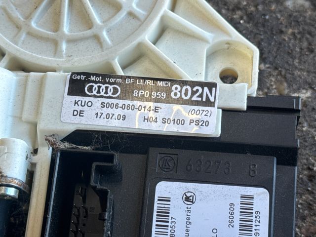 bontott AUDI A3 Jobb első Ablakemelő Motor