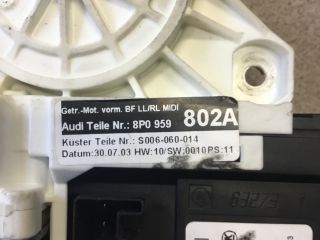 bontott AUDI A3 Jobb első Ablakemelő Motor