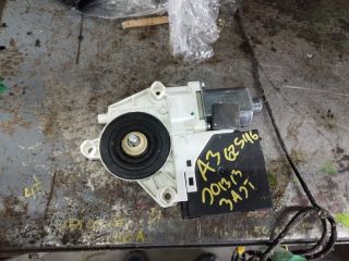 bontott AUDI A3 Jobb első Ablakemelő Motor