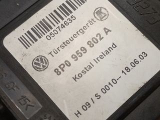 bontott AUDI A3 Jobb első Ablakemelő Motor