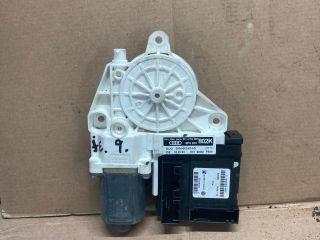 bontott AUDI A3 Jobb első Ablakemelő Motor