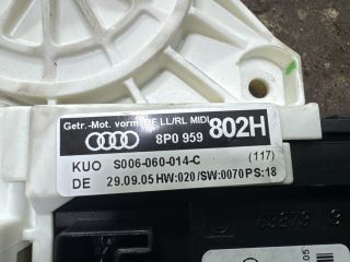 bontott AUDI A3 Jobb első Ablakemelő Motor