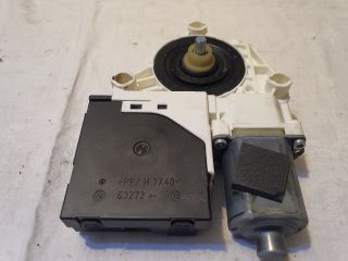 bontott AUDI A3 Jobb első Ablakemelő Motor