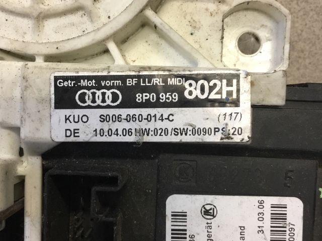 bontott AUDI A3 Jobb első Ablakemelő Motor