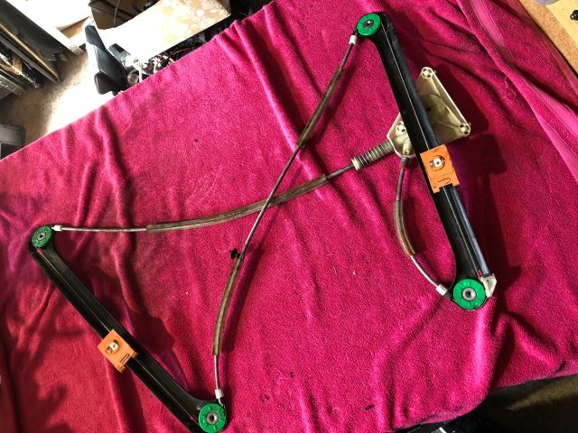 bontott AUDI A3 Jobb első Ablakemelő Szerkezet (Elektromos)