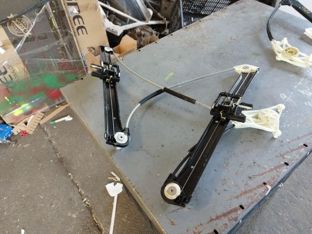 bontott AUDI A3 Jobb első Ablakemelő Szerkezet (Elektromos)