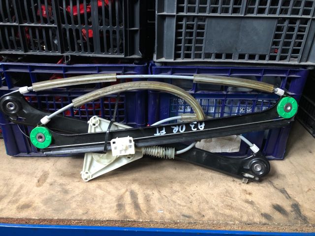 bontott AUDI A3 Jobb első Ablakemelő Szerkezet (Elektromos)