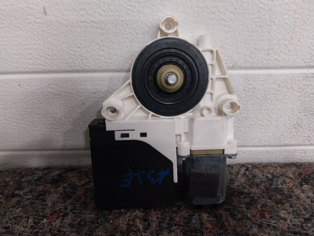 bontott AUDI A3 Jobb első Ablakemelő Szerkezet (Elektromos)