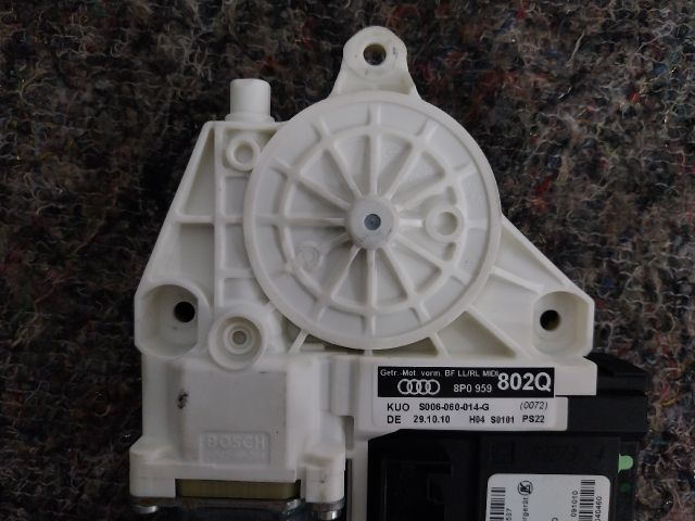 bontott AUDI A3 Jobb első Ablakemelő Szerkezet (Elektromos)