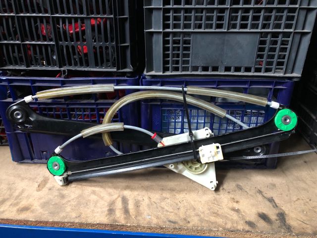 bontott AUDI A3 Jobb első Ablakemelő Szerkezet (Elektromos)