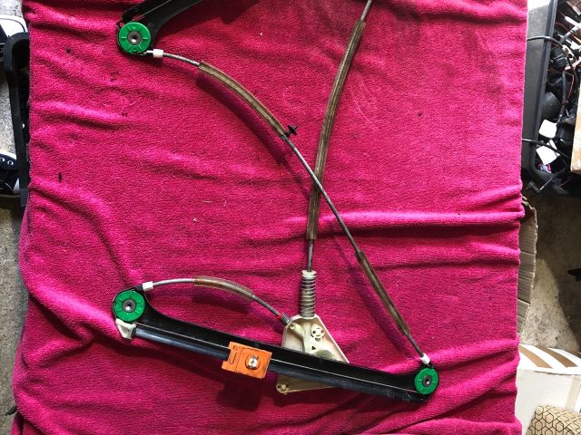 bontott AUDI A3 Jobb első Ablakemelő Szerkezet (Elektromos)