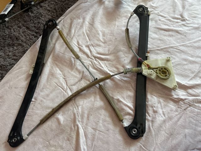 bontott AUDI A3 Jobb első Ablakemelő Szerkezet (Elektromos)