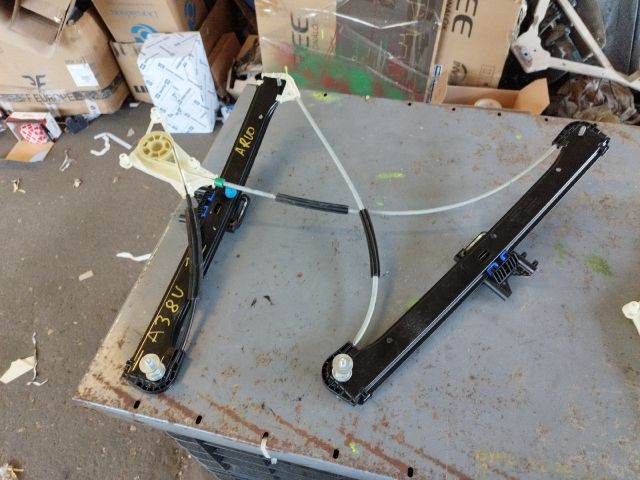 bontott AUDI A3 Jobb első Ablakemelő Szerkezet (Elektromos)