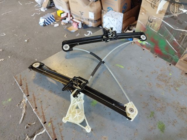 bontott AUDI A3 Jobb első Ablakemelő Szerkezet (Elektromos)