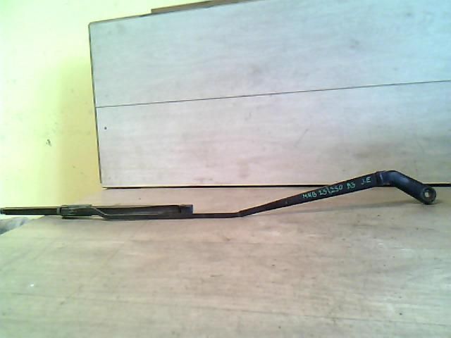 bontott AUDI A3 Jobb első Ablaktörlő Kar
