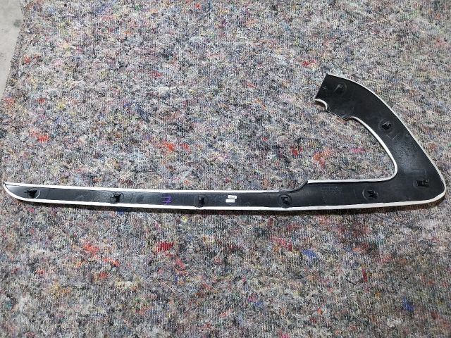 bontott AUDI A3 Jobb első Ajtó Díszléc